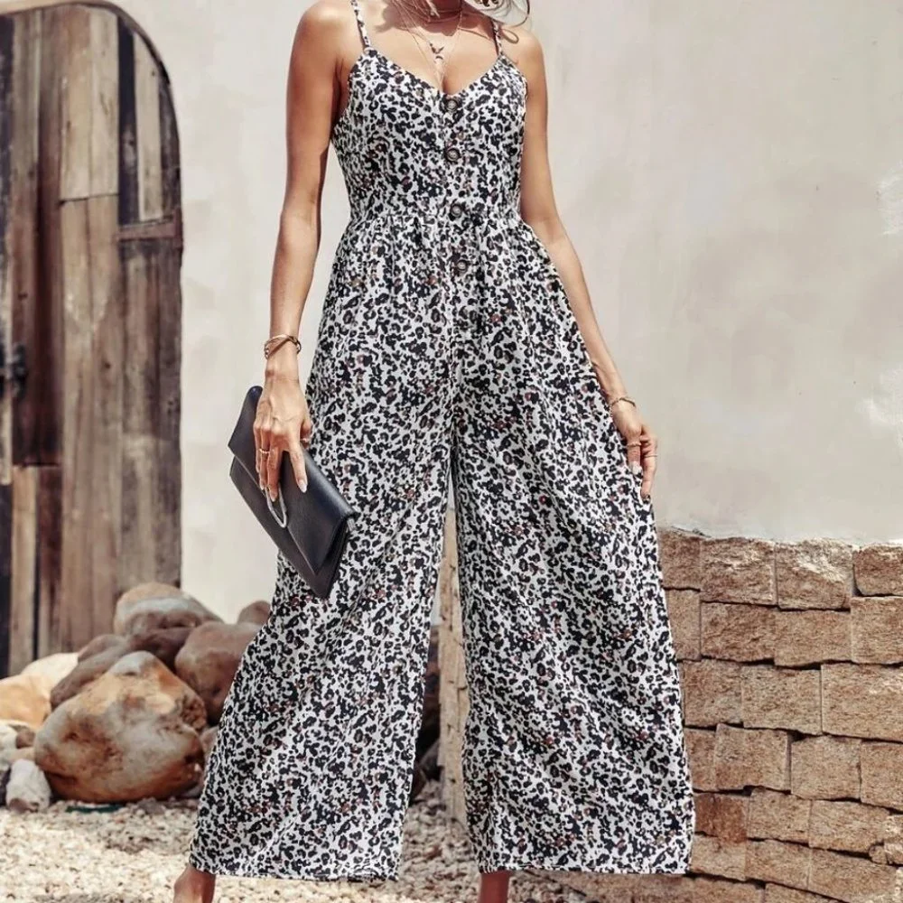 leopard Print Button down Jumpsuit - Picture 2 of 7